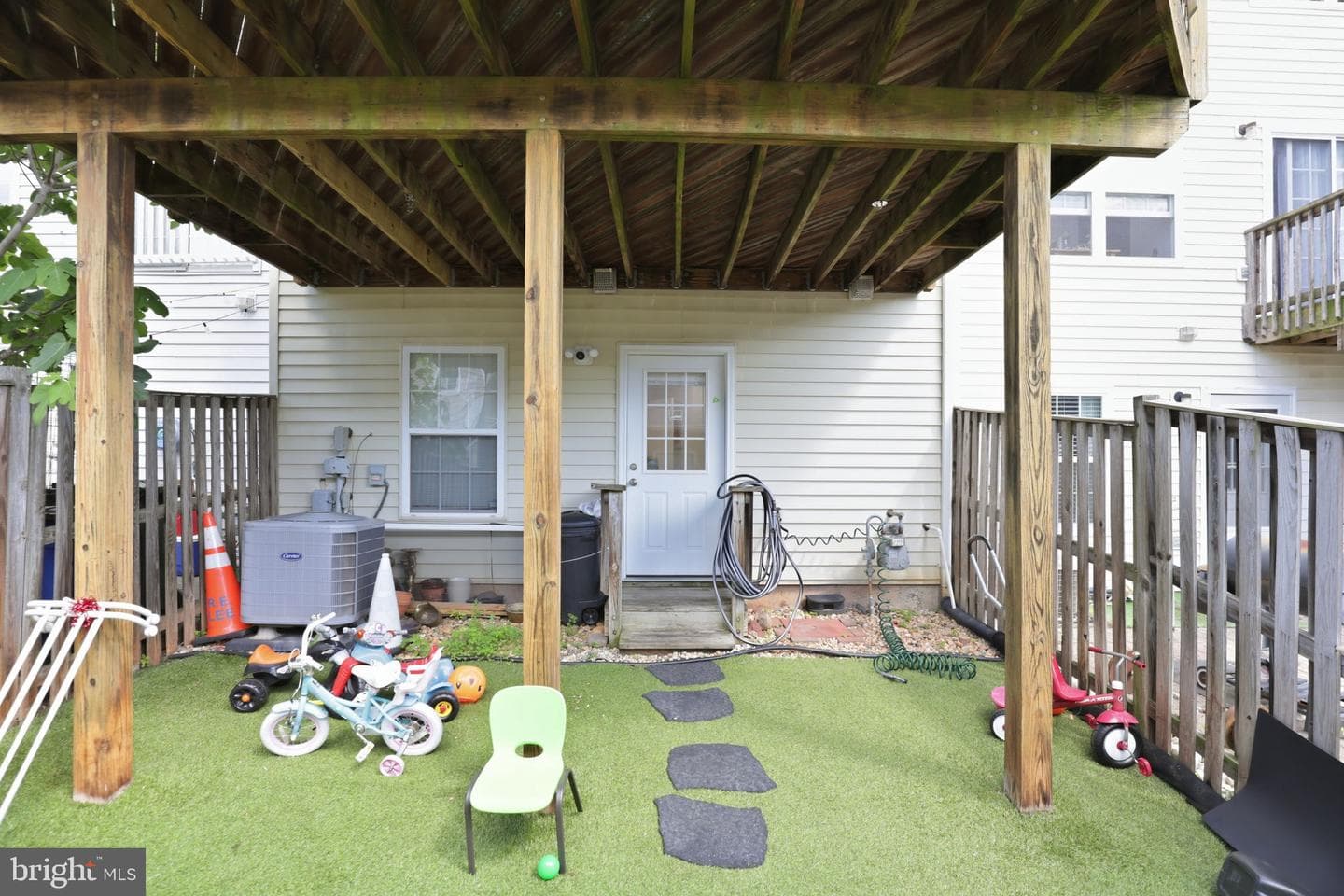 22981 Fleet Terrace photo 35