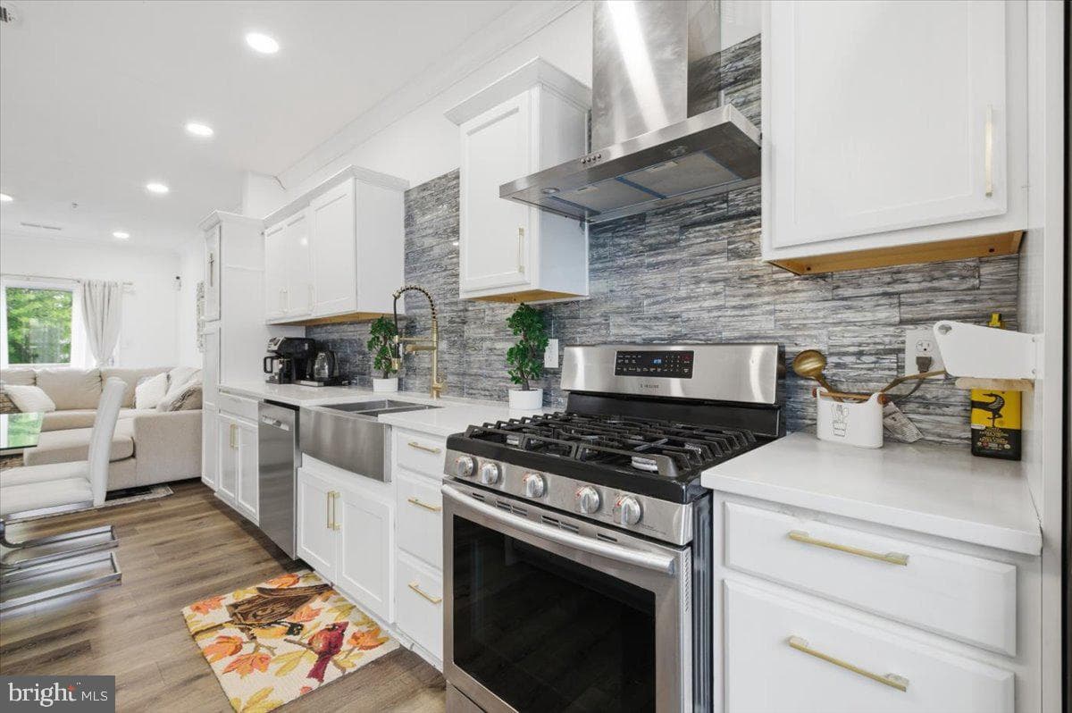 21845 Jarvis Square photo 19