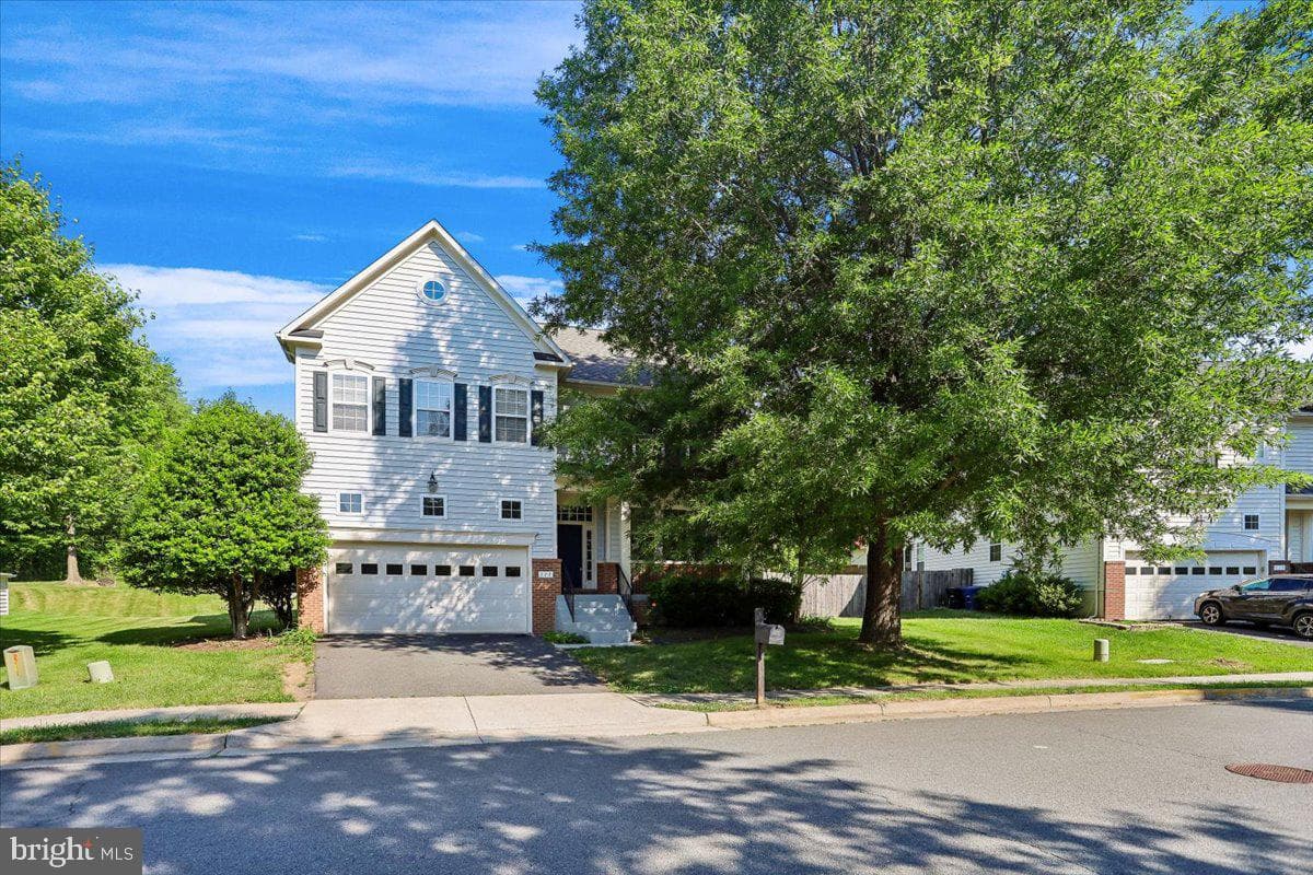 117 Rosebrook Court NW