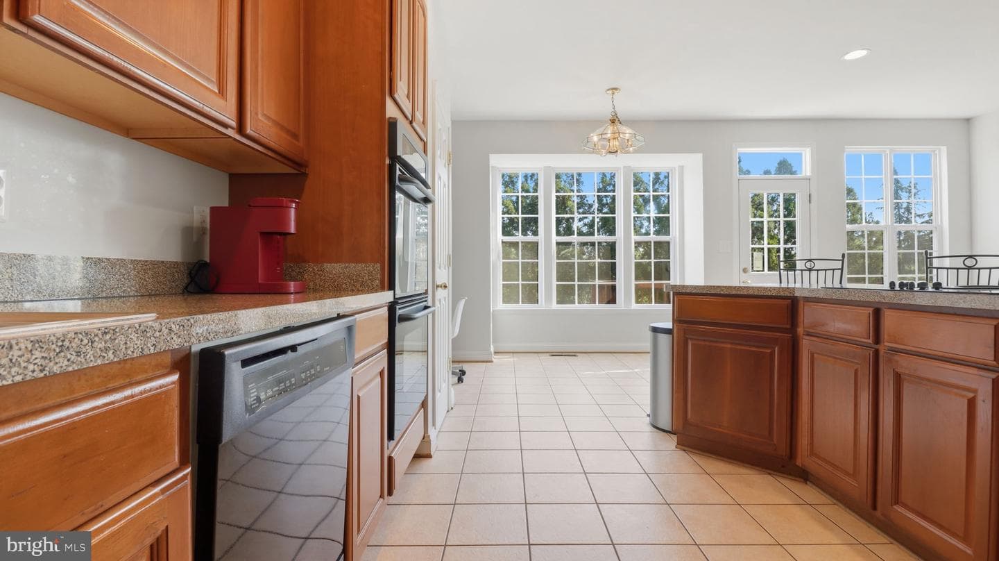 406 Leeds Ridge Court photo 10