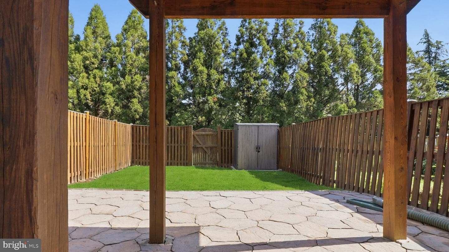 406 Leeds Ridge Court photo 32