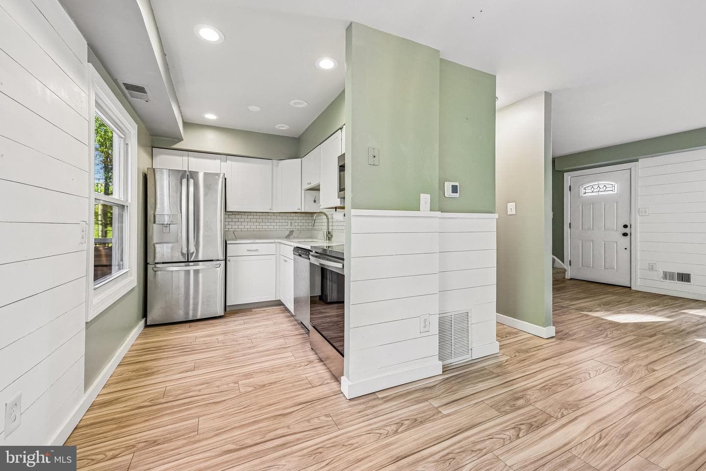 347 Shenandoah Street SE photo 8