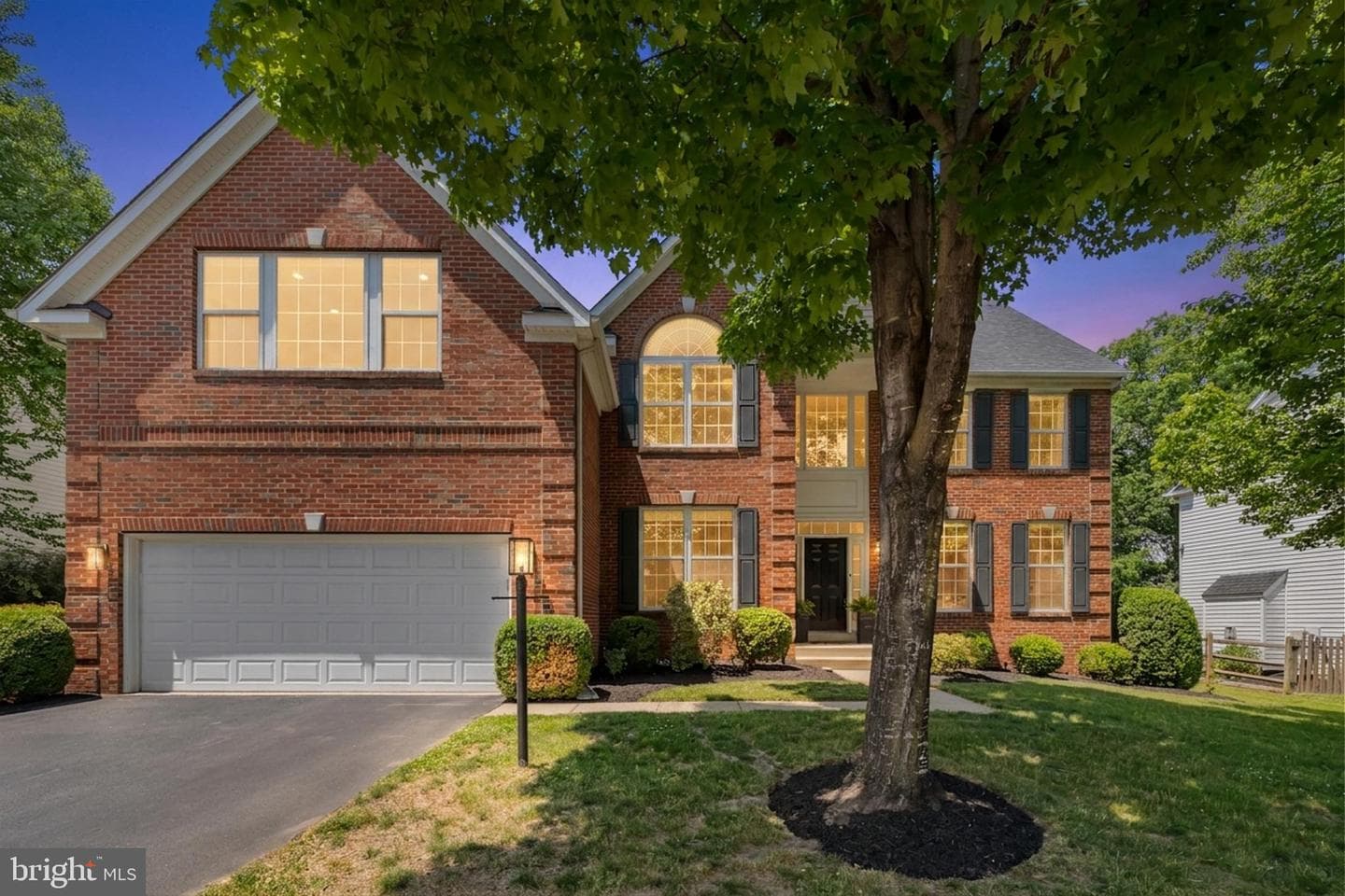 819 Saddleback Place NE photo 2