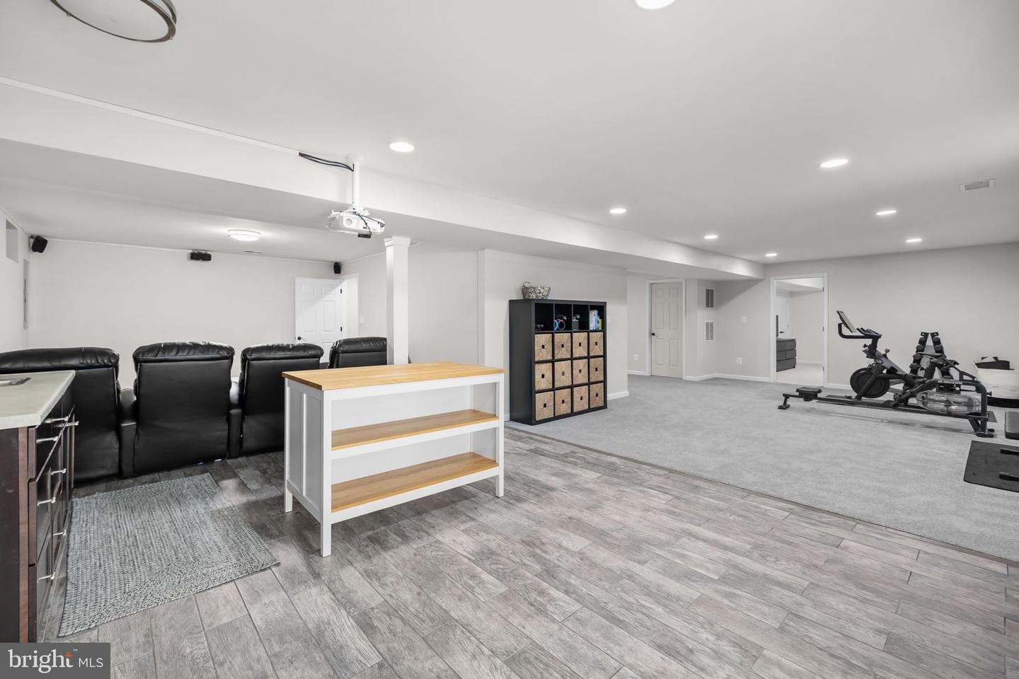 819 Saddleback Place NE photo 46
