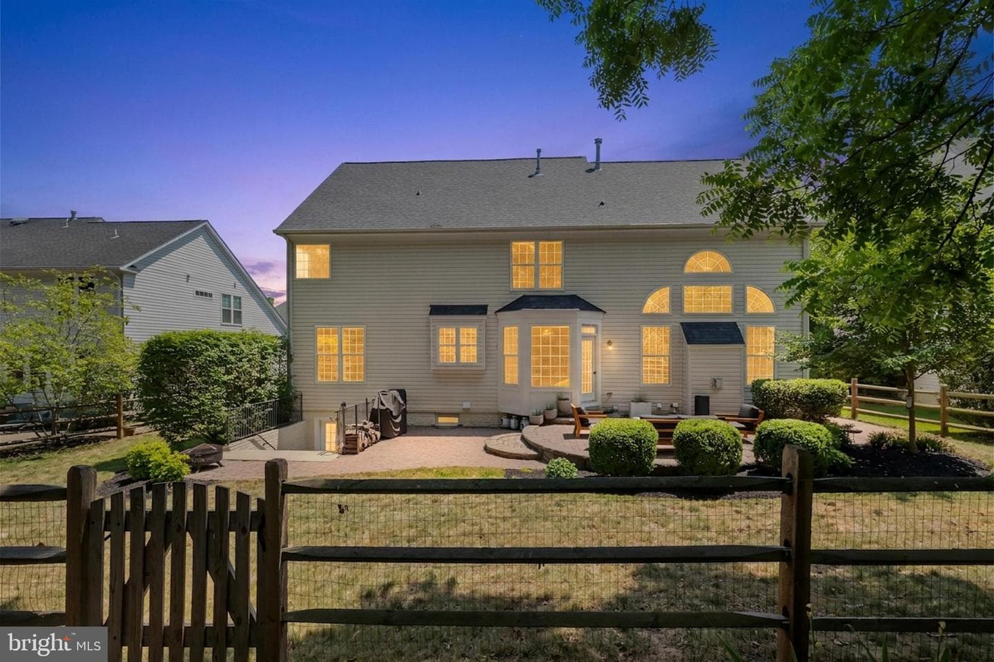 819 Saddleback Place NE photo 60