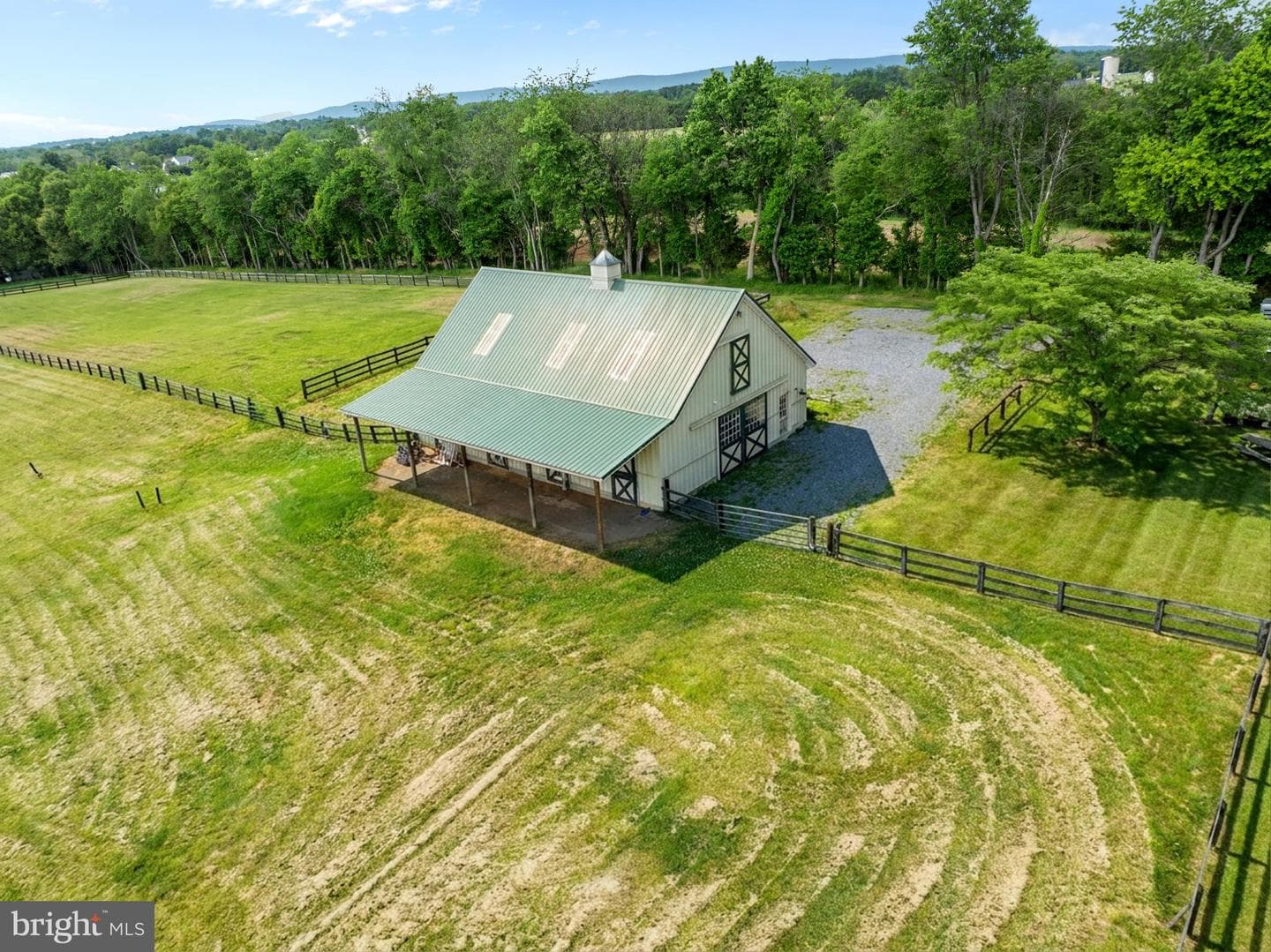 41187 Yakey Lane, Lovettsville