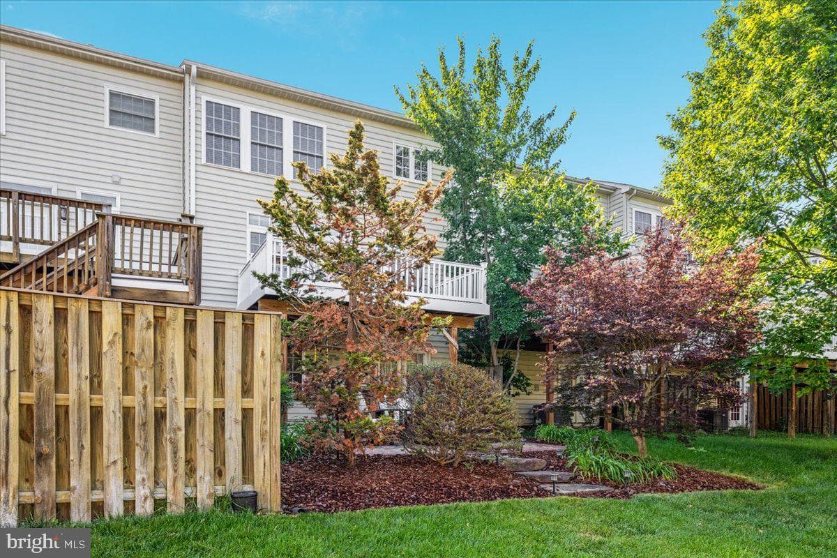 25241 Destination Square photo 46