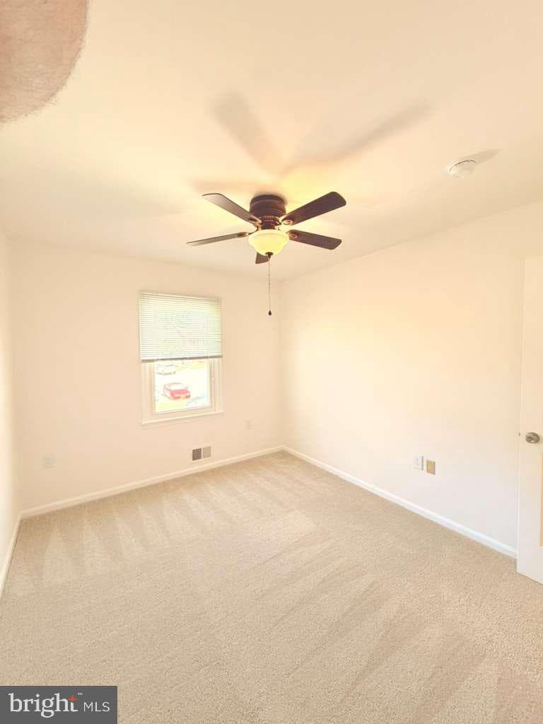 33 Park Place photo 18