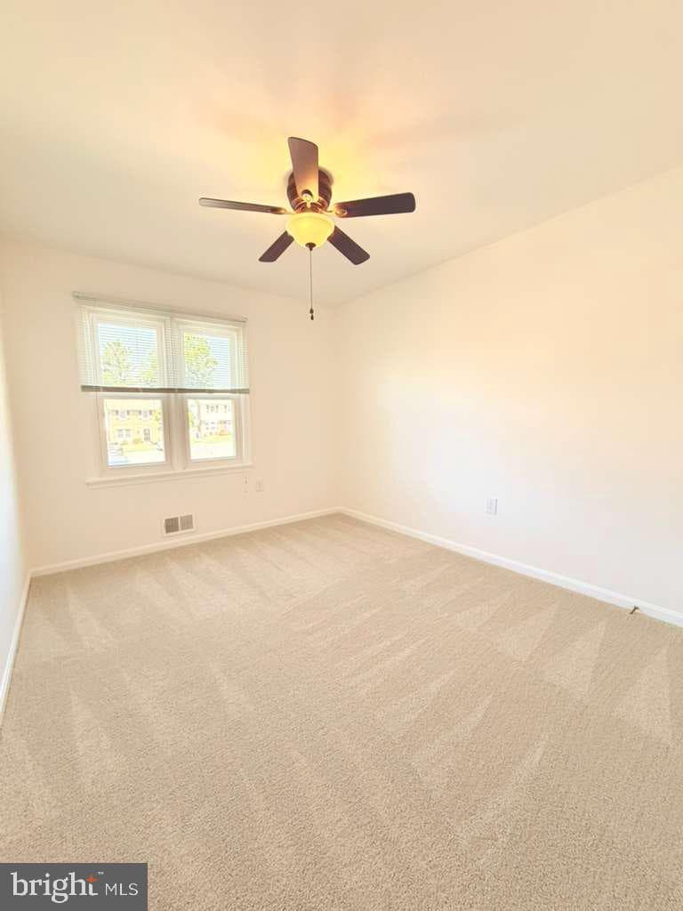 33 Park Place photo 20