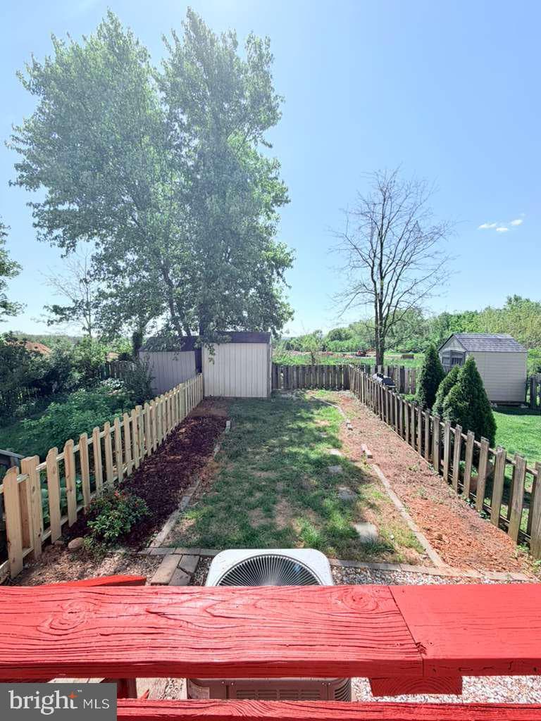 33 Park Place photo 25