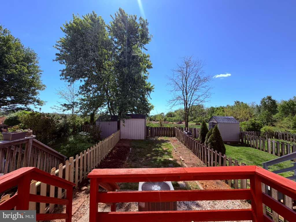 33 Park Place photo 26