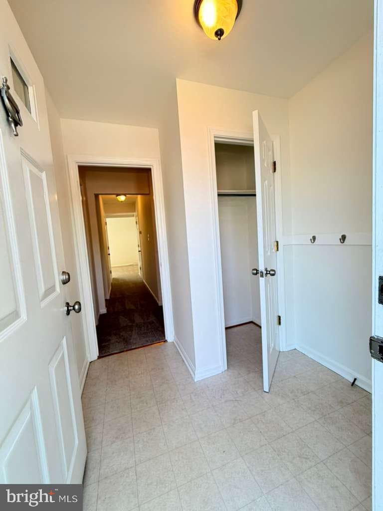 33 Park Place photo 3