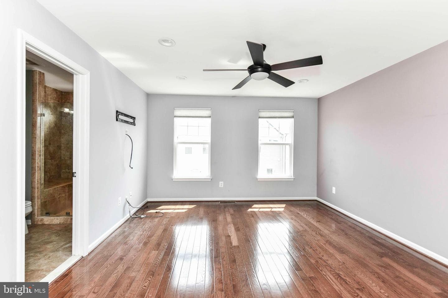 44025 Eastgate View Drive photo 15