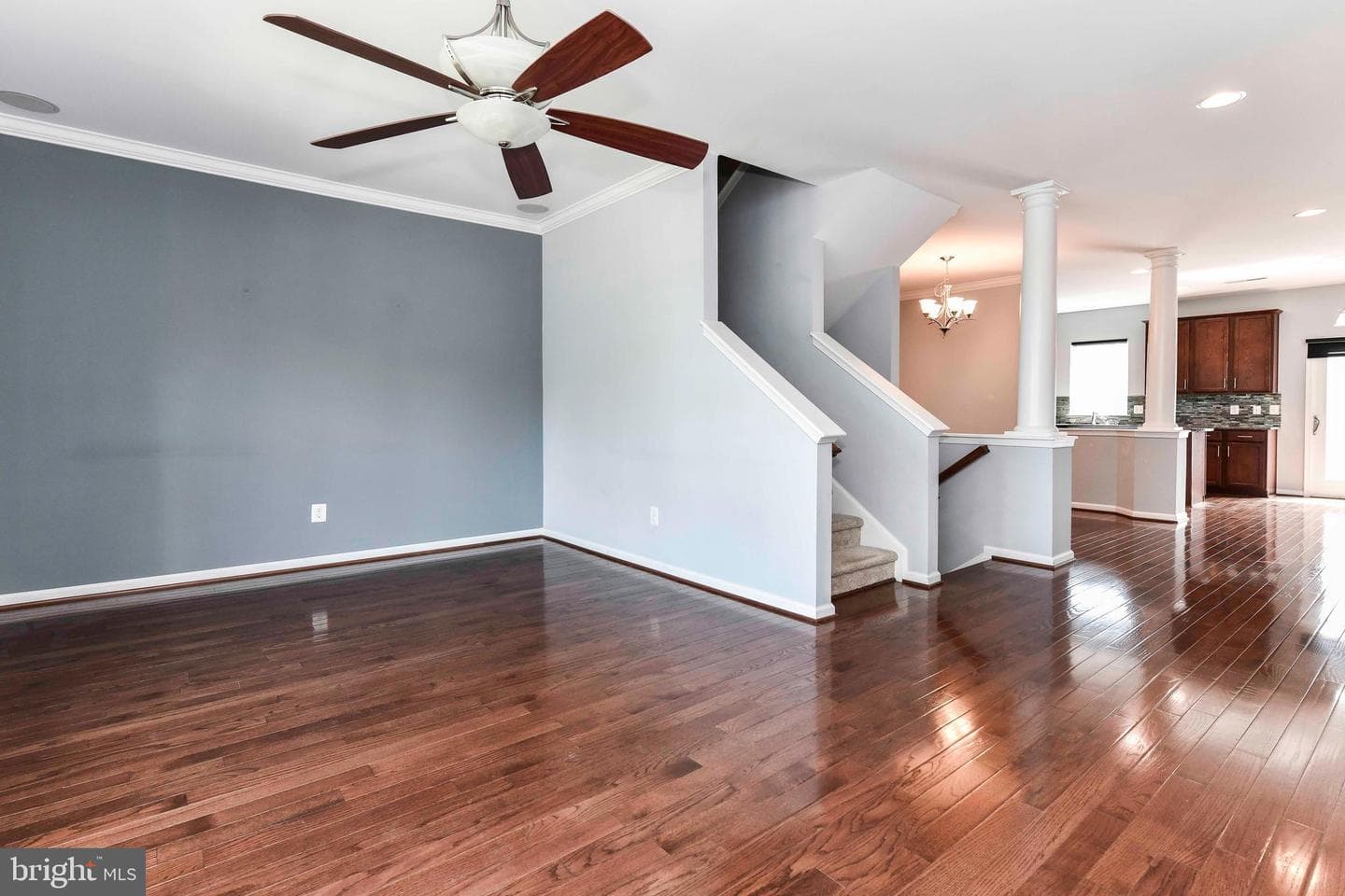 44025 Eastgate View Drive photo 9