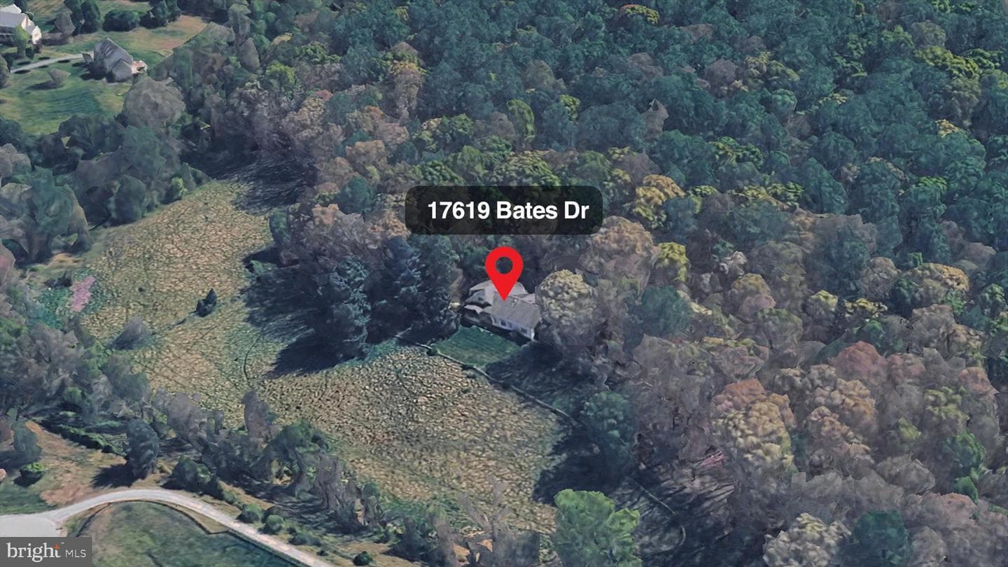 17689 Bates Drive photo 2