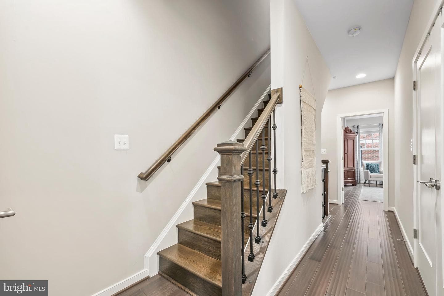 400 Ironsides Square SE photo 28