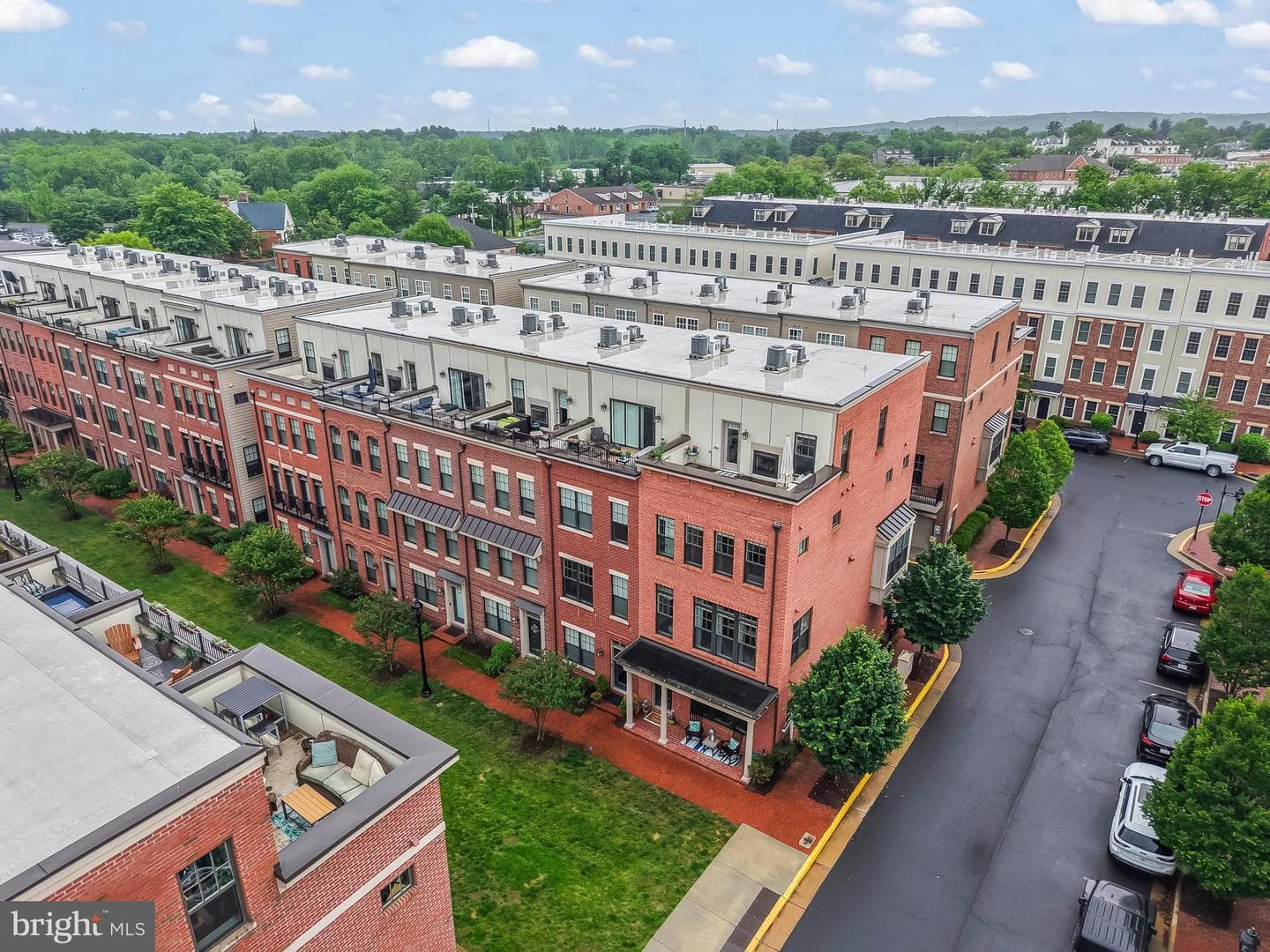 400 Ironsides Square SE photo 44
