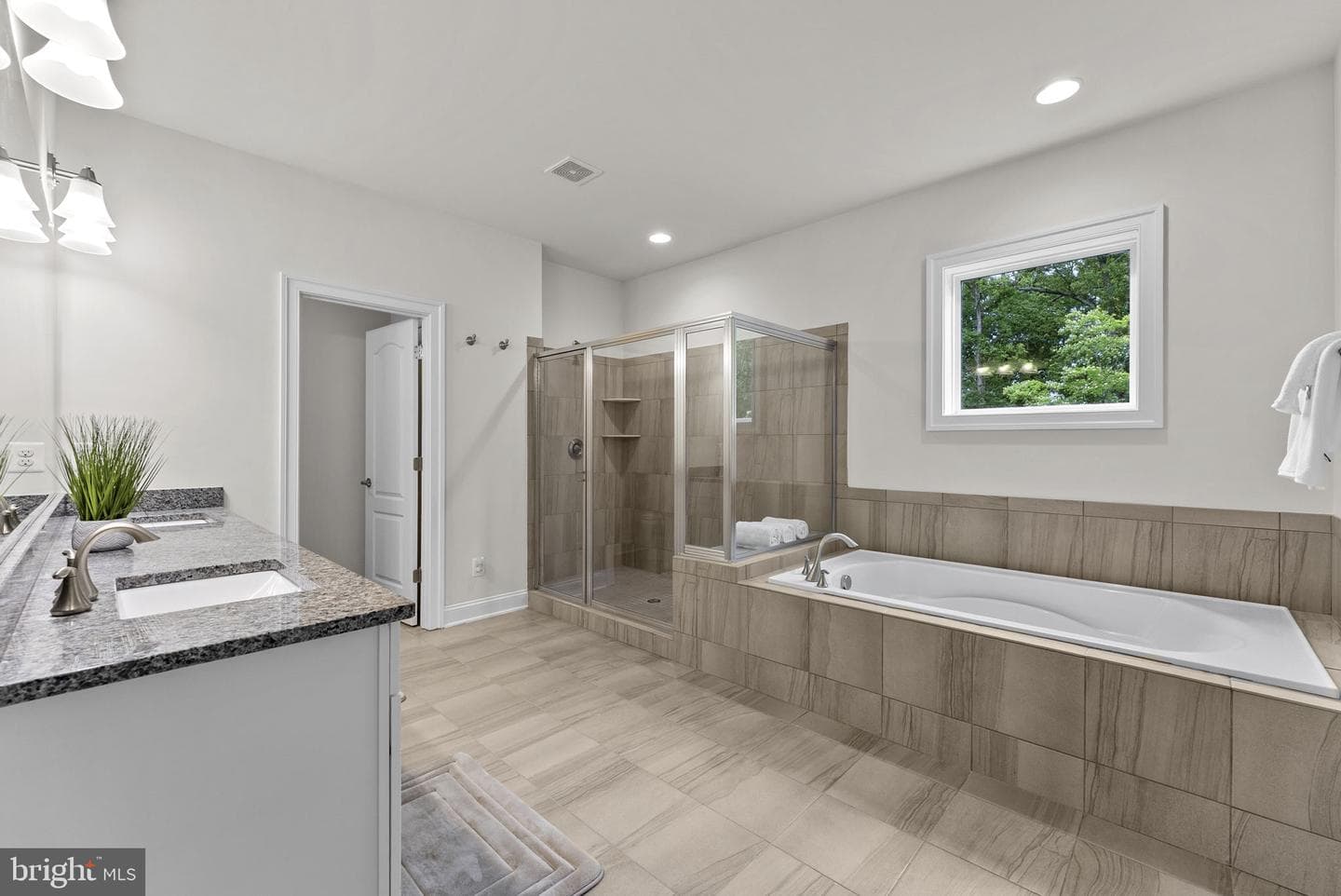 23754 Kilkerran Drive photo 49