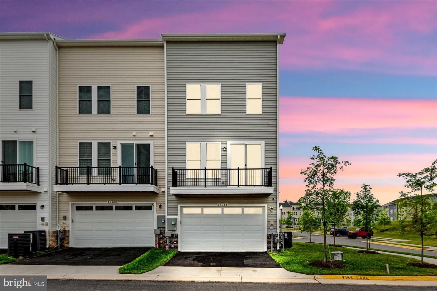 42086 Picasso Square photo 25