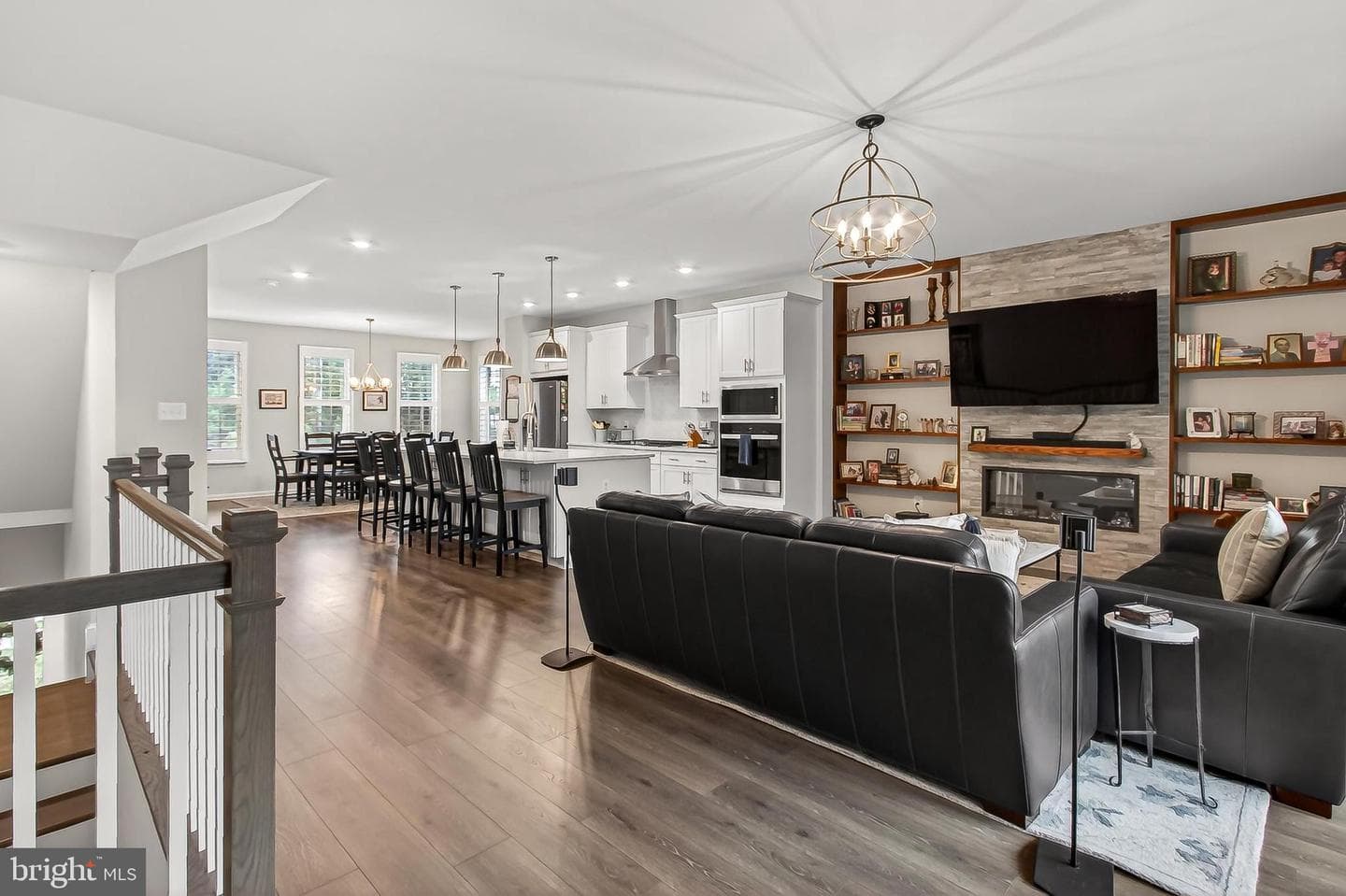 1700 Mocking Jay Terrace NE, Leesburg