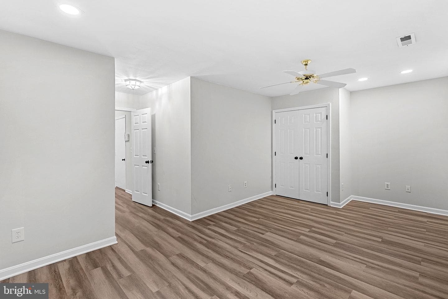 124 Oliver Court photo 44