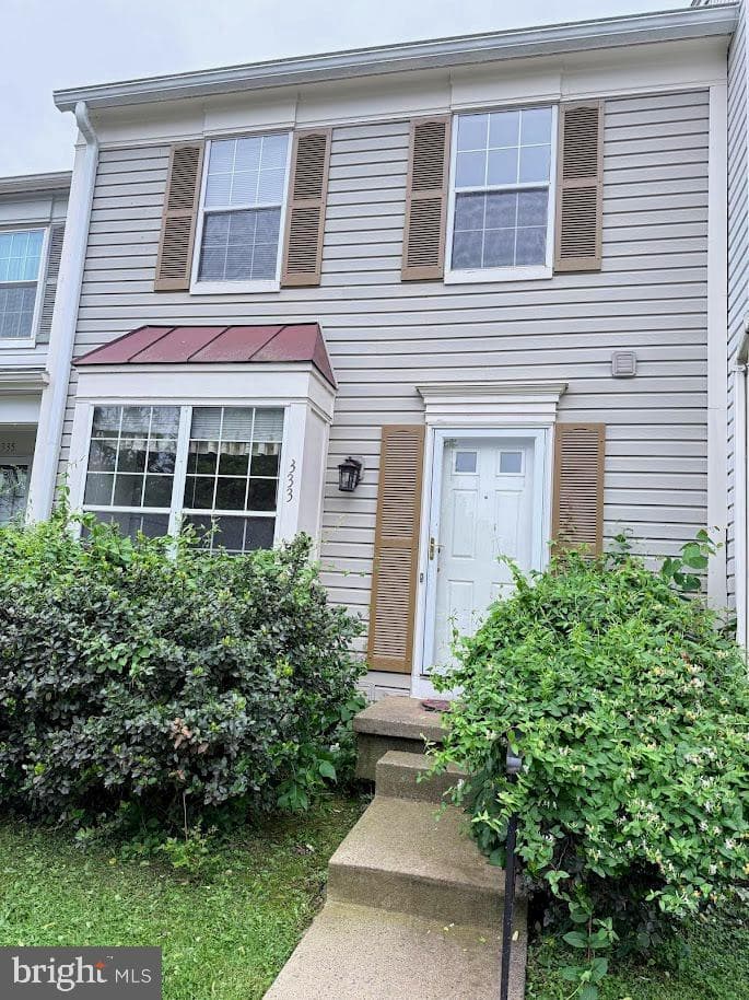 333 Stable View Terrace NE