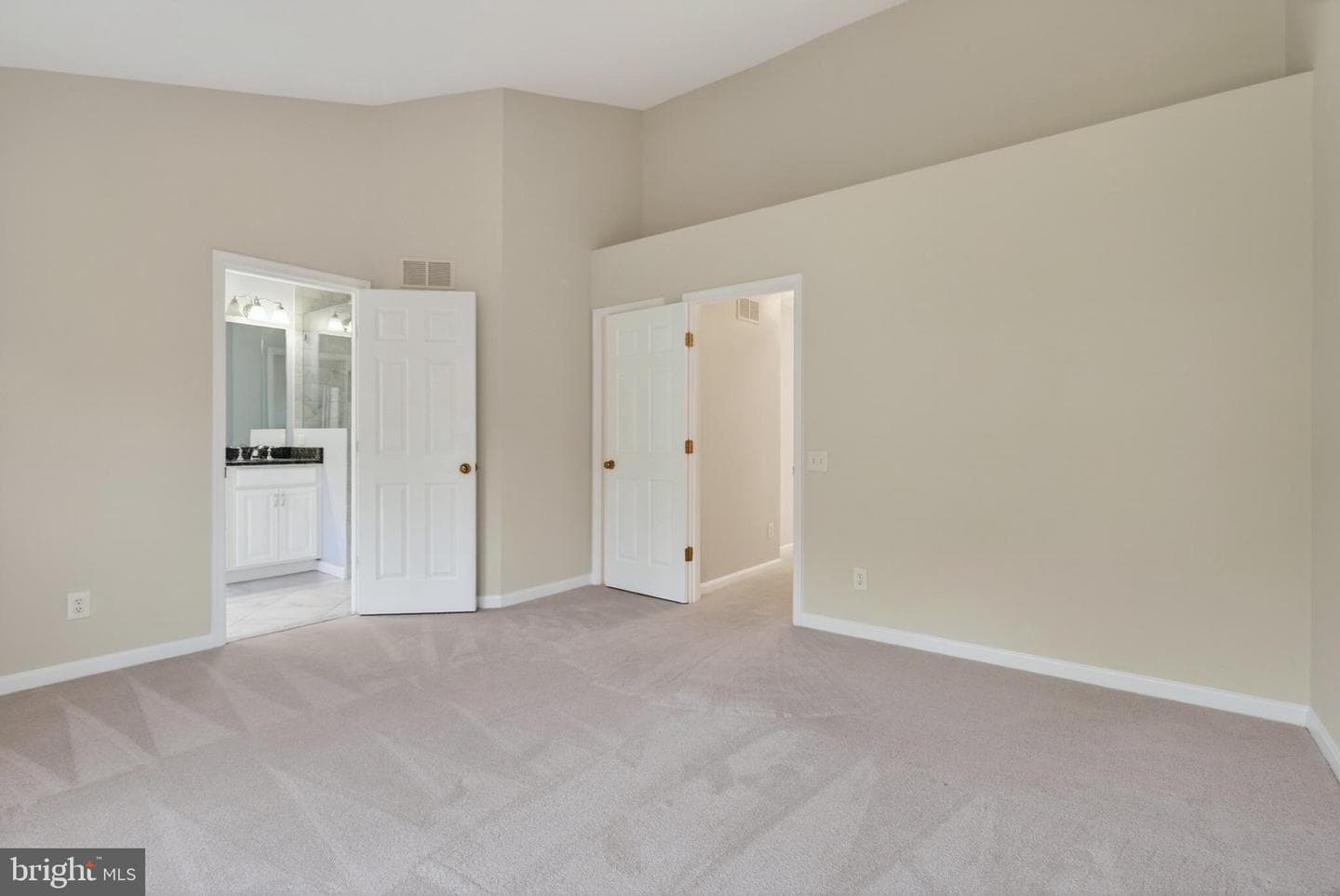 47644 Sandbank Square photo 35