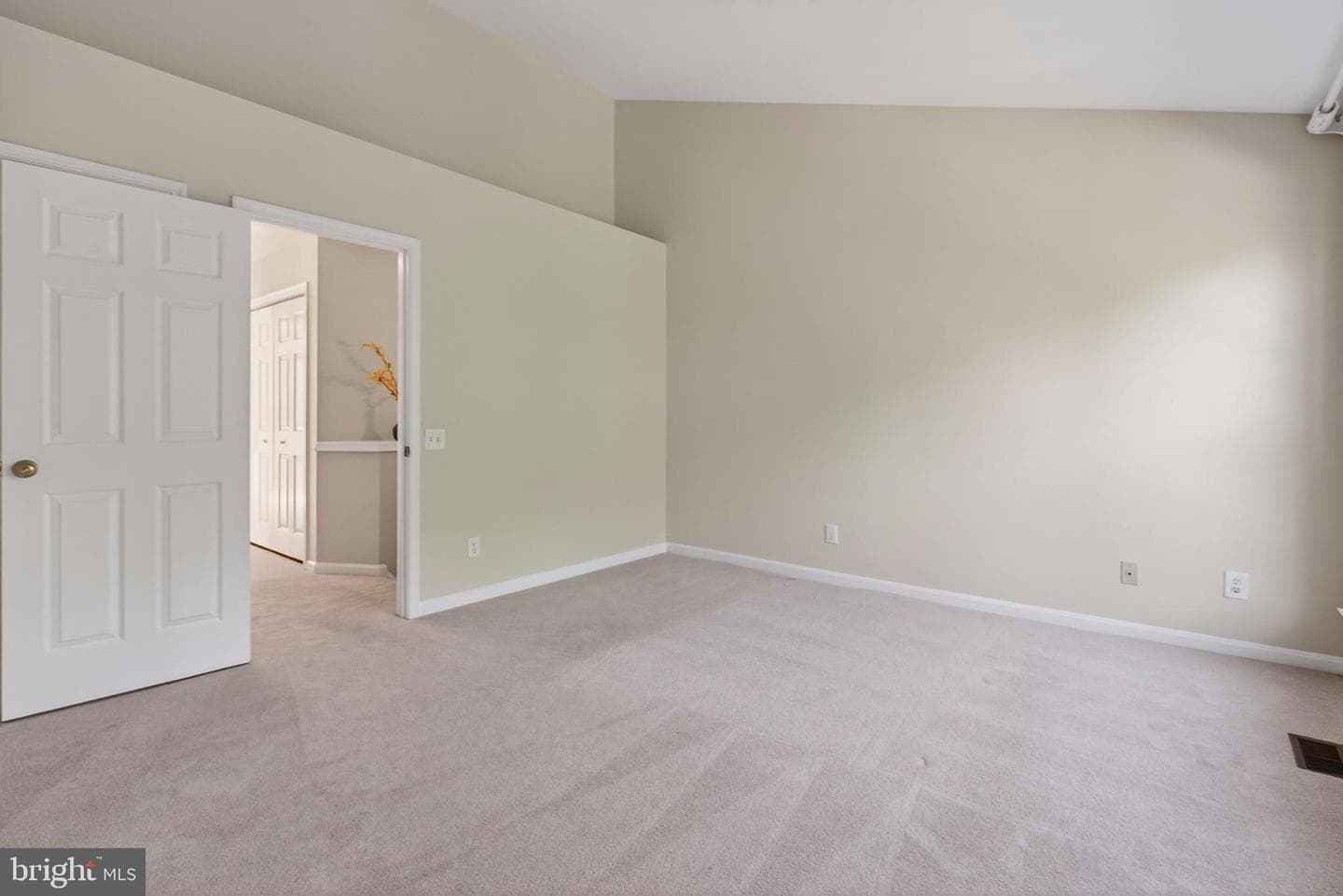 47644 Sandbank Square photo 36