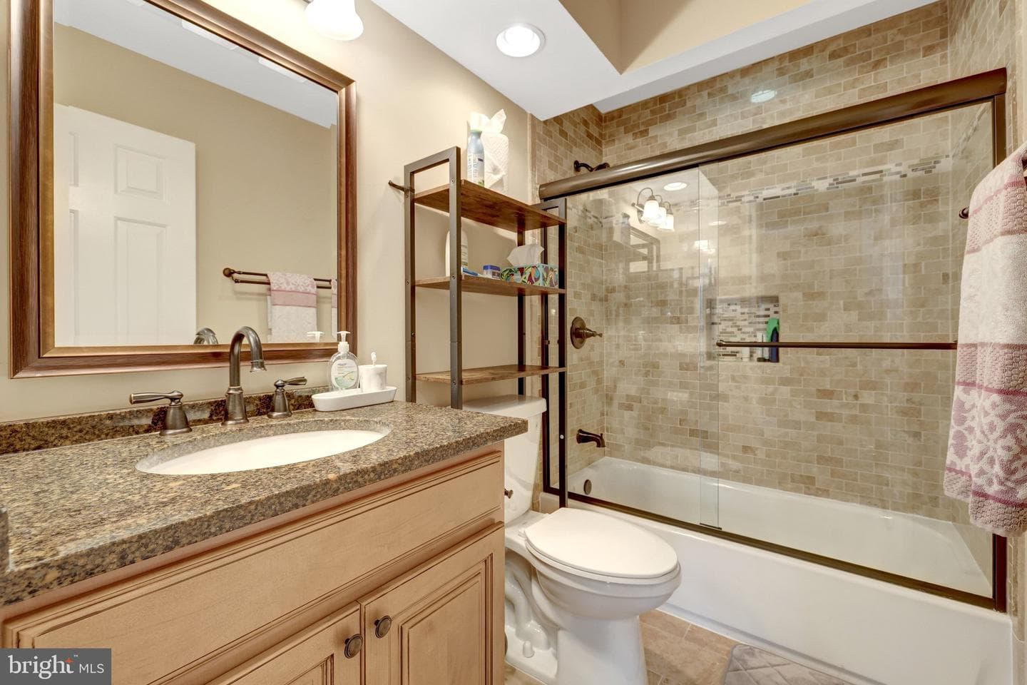 45610 Whitcomb Square photo 29