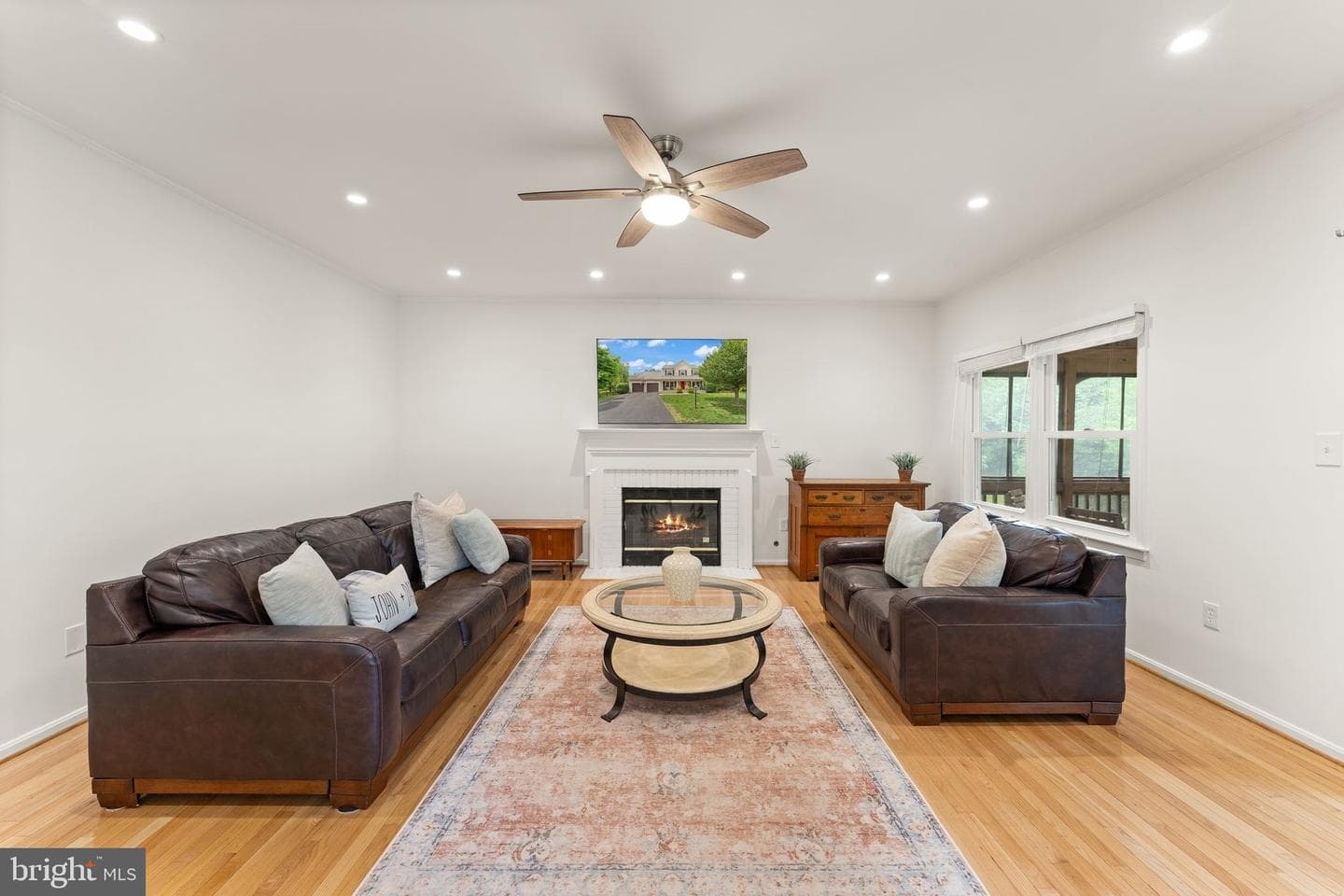 43847 Glenhazel Drive photo 30