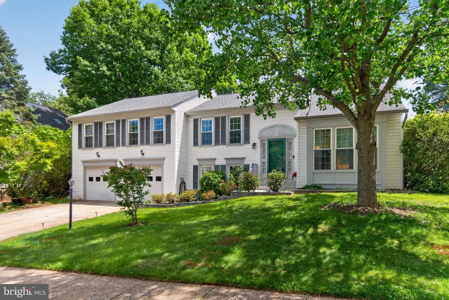 111 Environs Road photo 1
