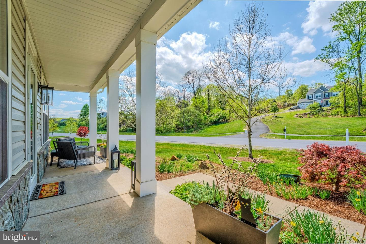 18120 Ridgewood Place, Round Hill