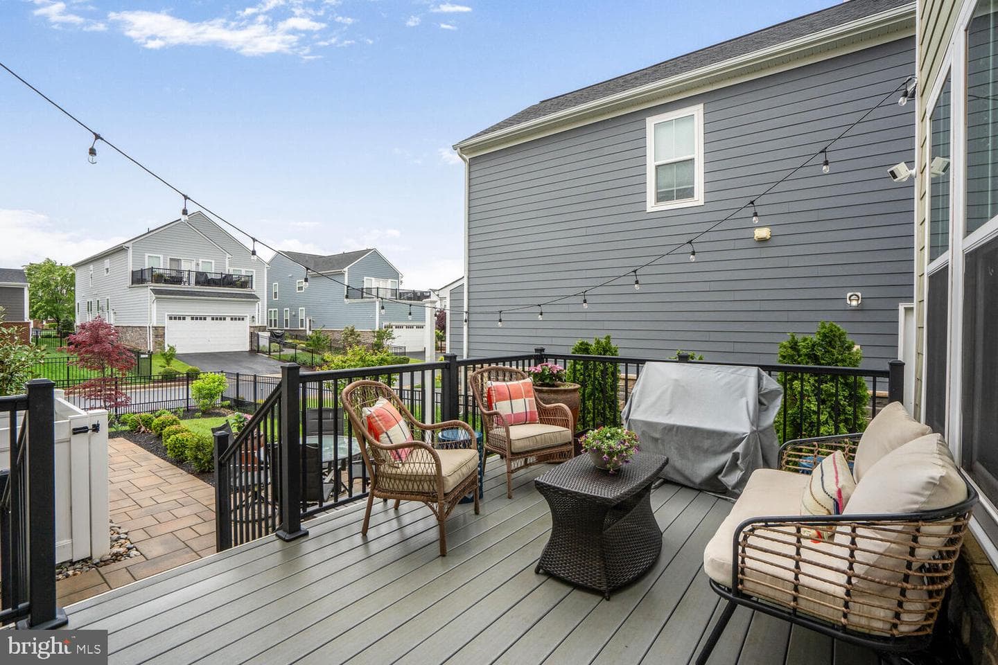 1010 Laconian Street SE photo 44