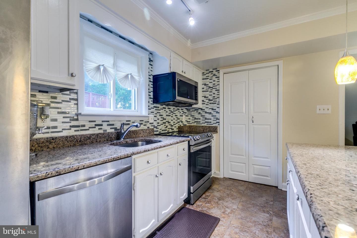 310 Newman Court photo 11