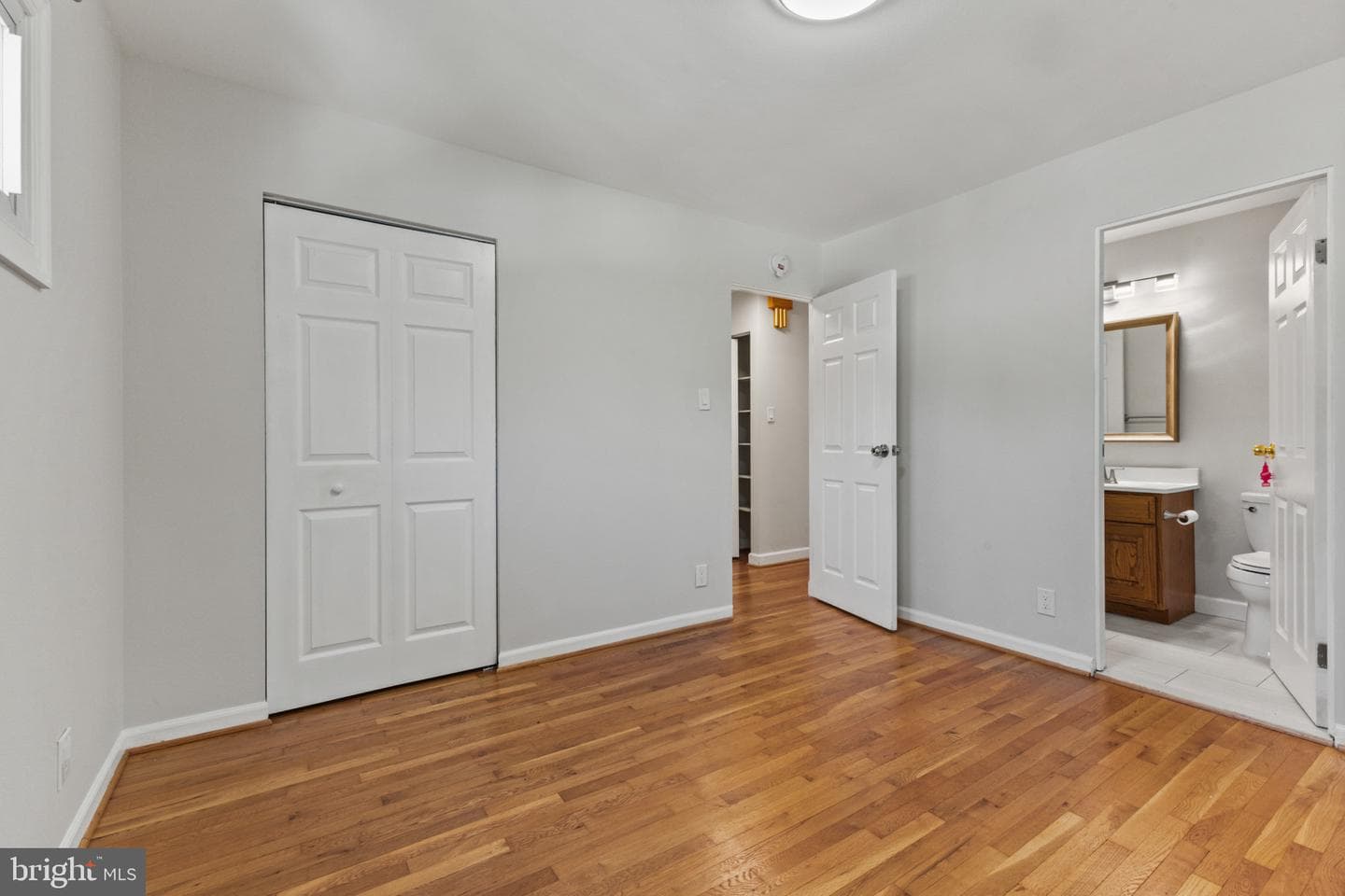 403 W Poplar Road photo 10