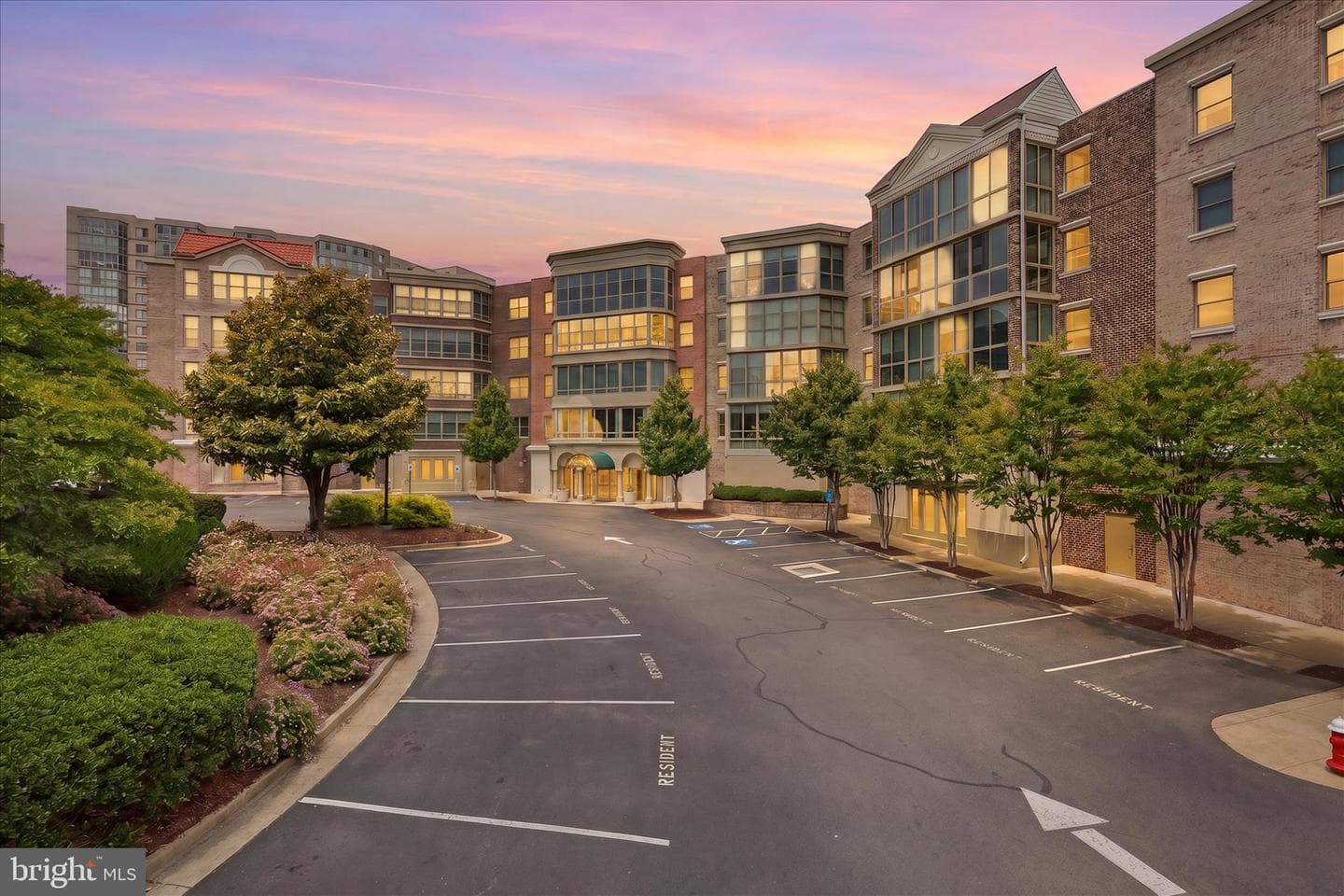 19350 Magnolia Grove Square #201, Leesburg