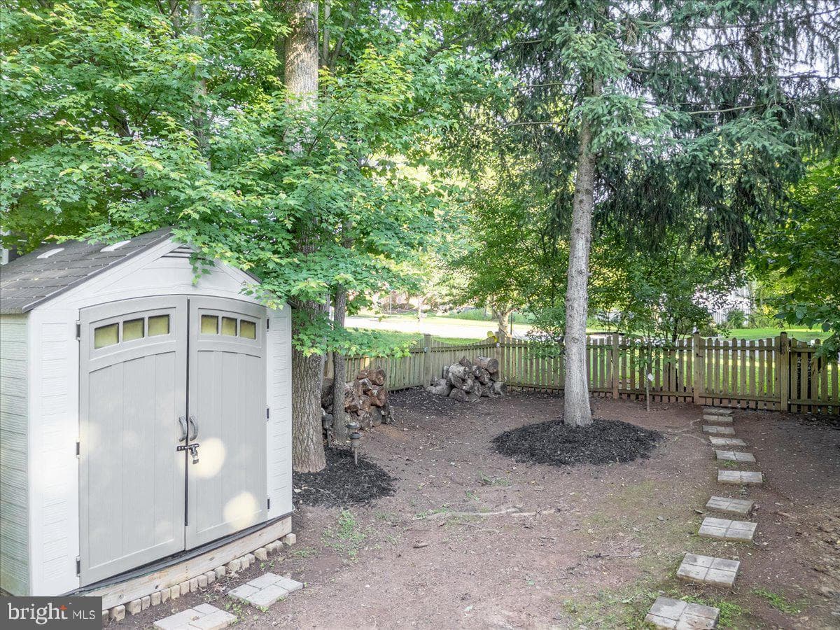 47202 Redbark Place photo 43