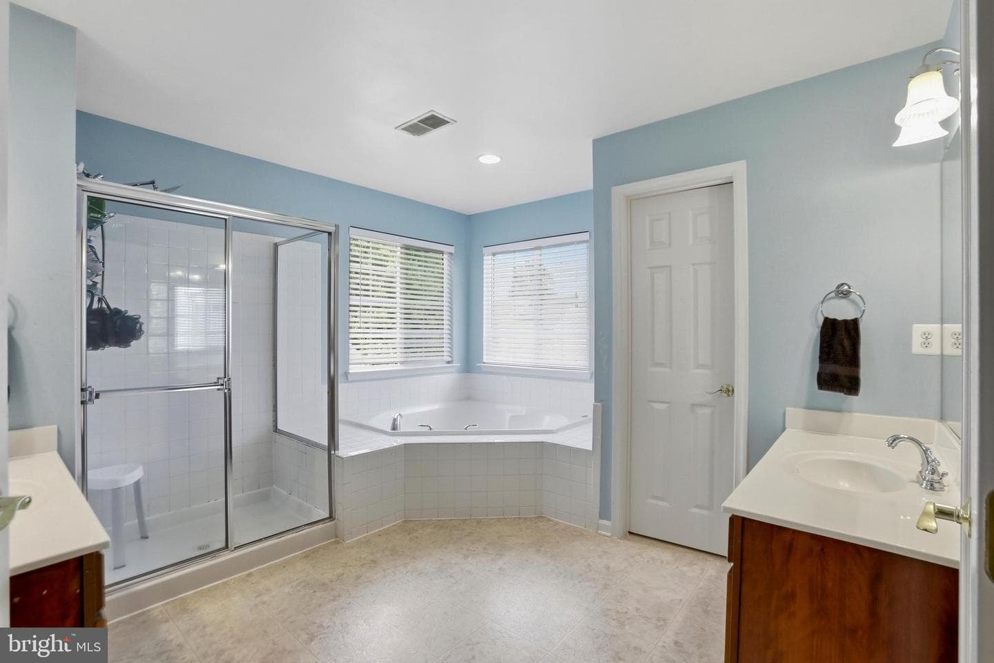 118 Alpine Drive SE photo 28