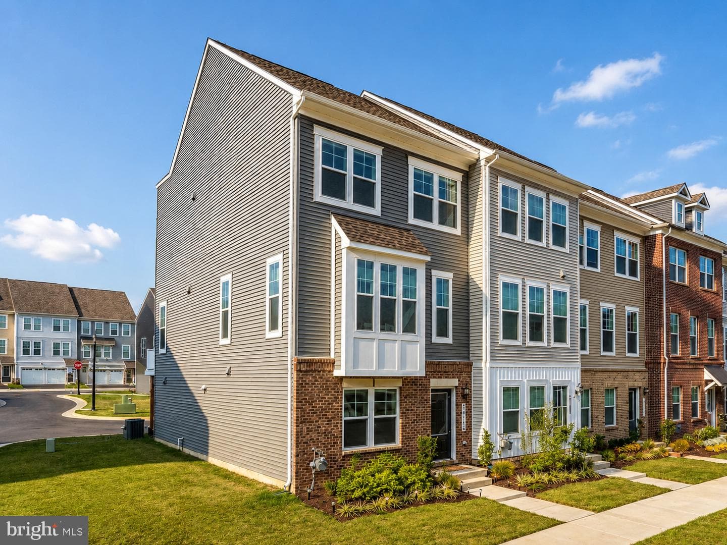 24190 Kilbride Terrace, Sterling
