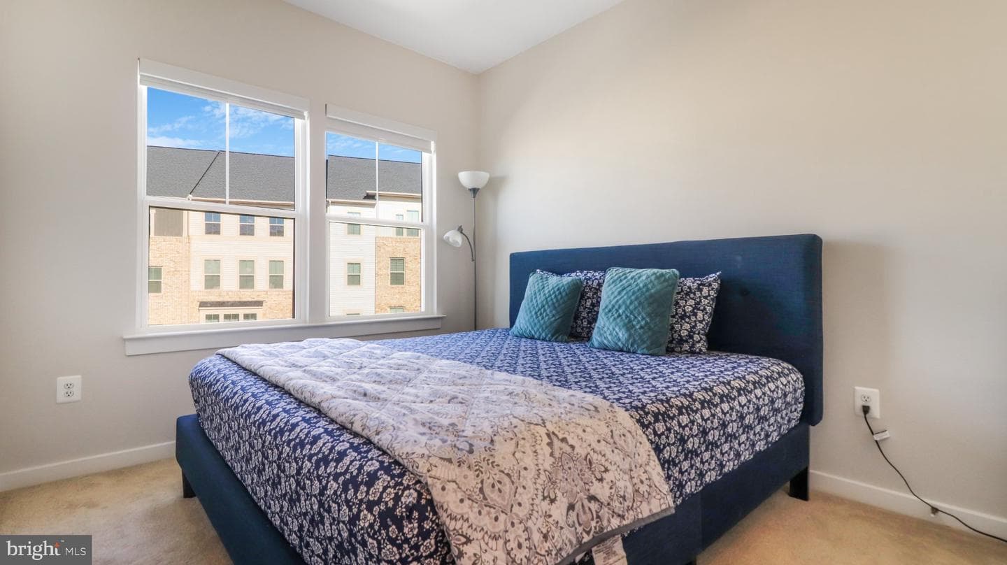 24190 Kilbride Terrace photo 41
