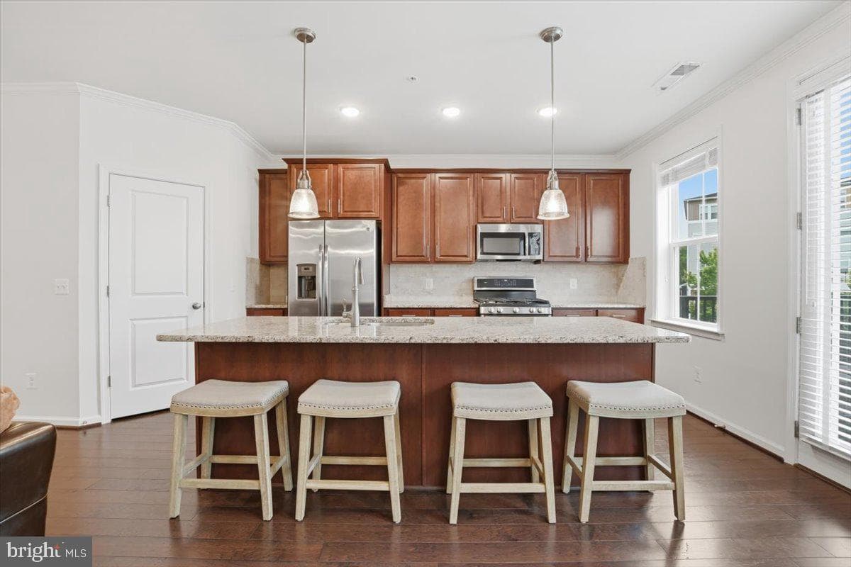 42045 Berkley Hill Terrace photo 13