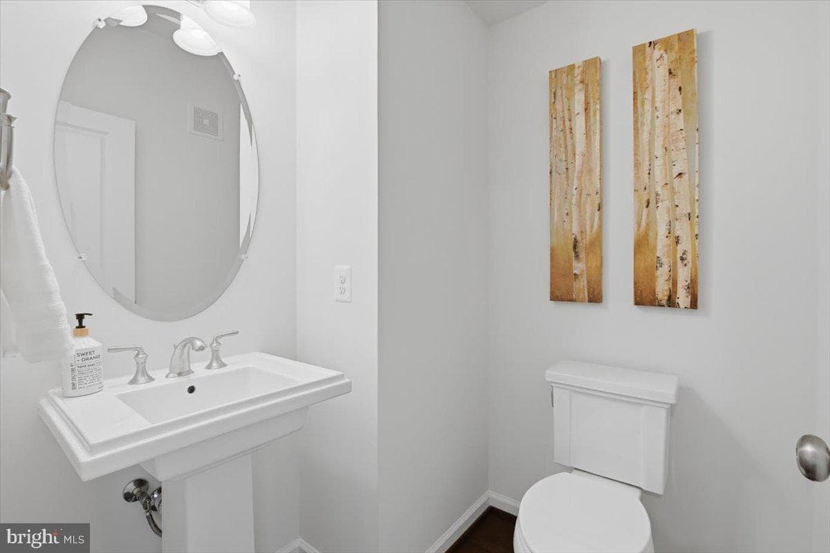 42045 Berkley Hill Terrace photo 18
