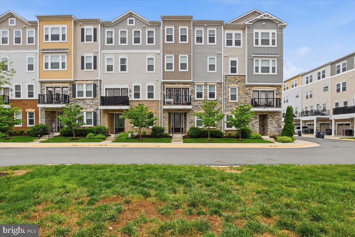 42045 Berkley Hill Terrace, Aldie