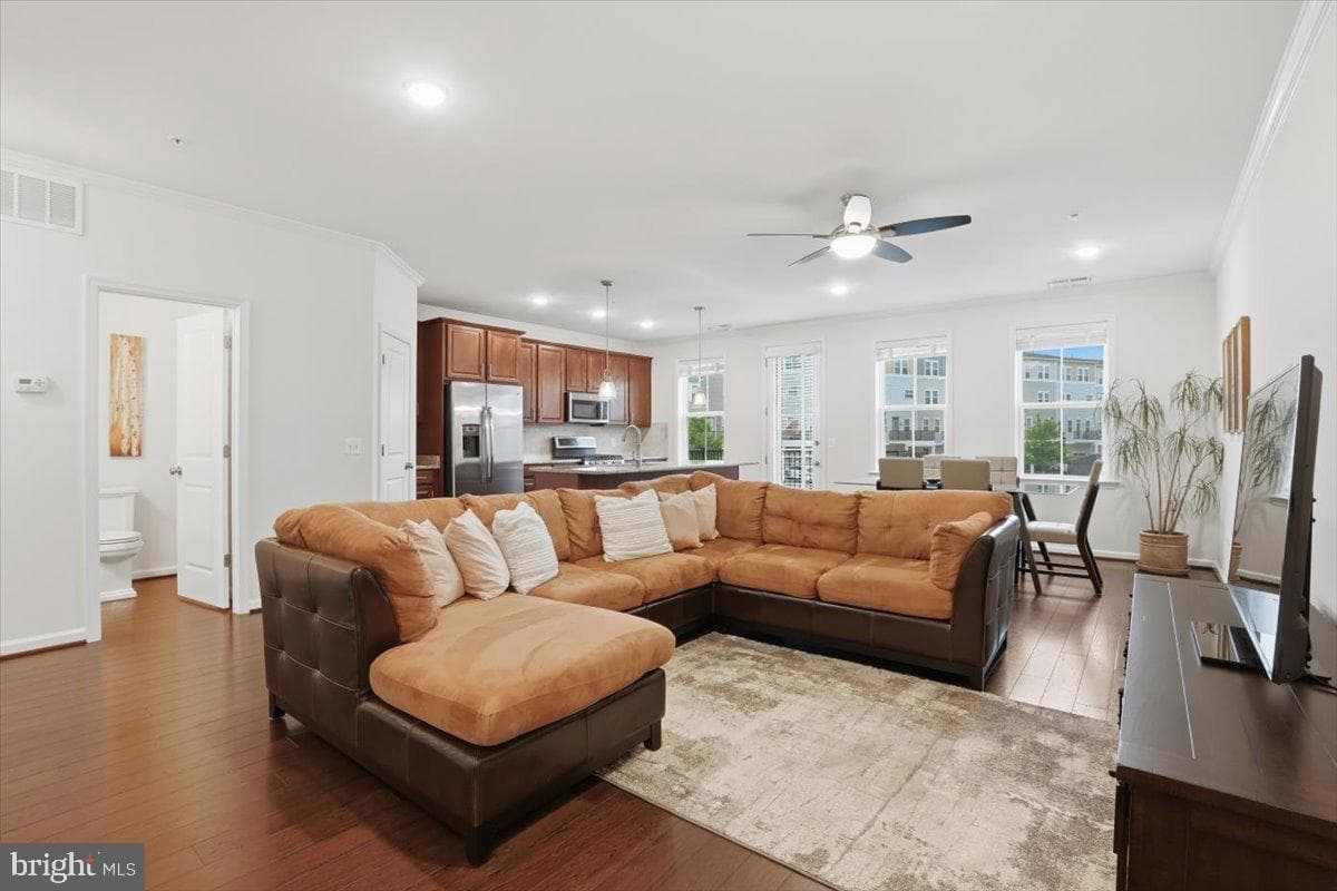 42045 Berkley Hill Terrace photo 8