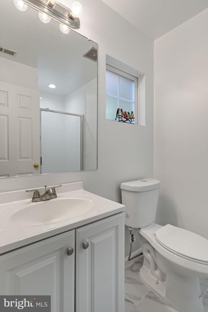 22946 Fontwell Square photo 8