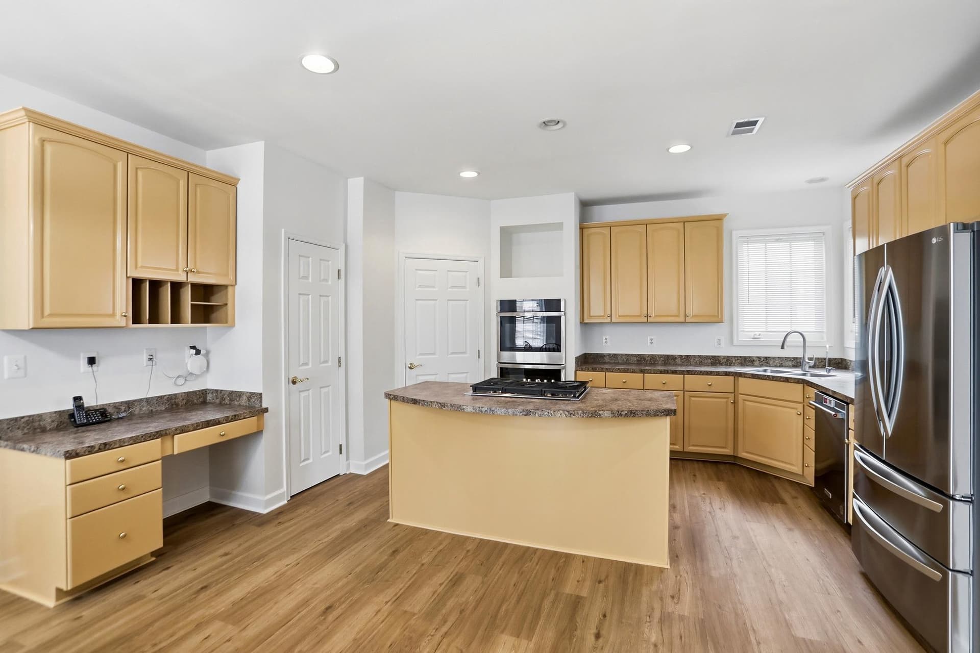 22938 Goldenrod photo 14