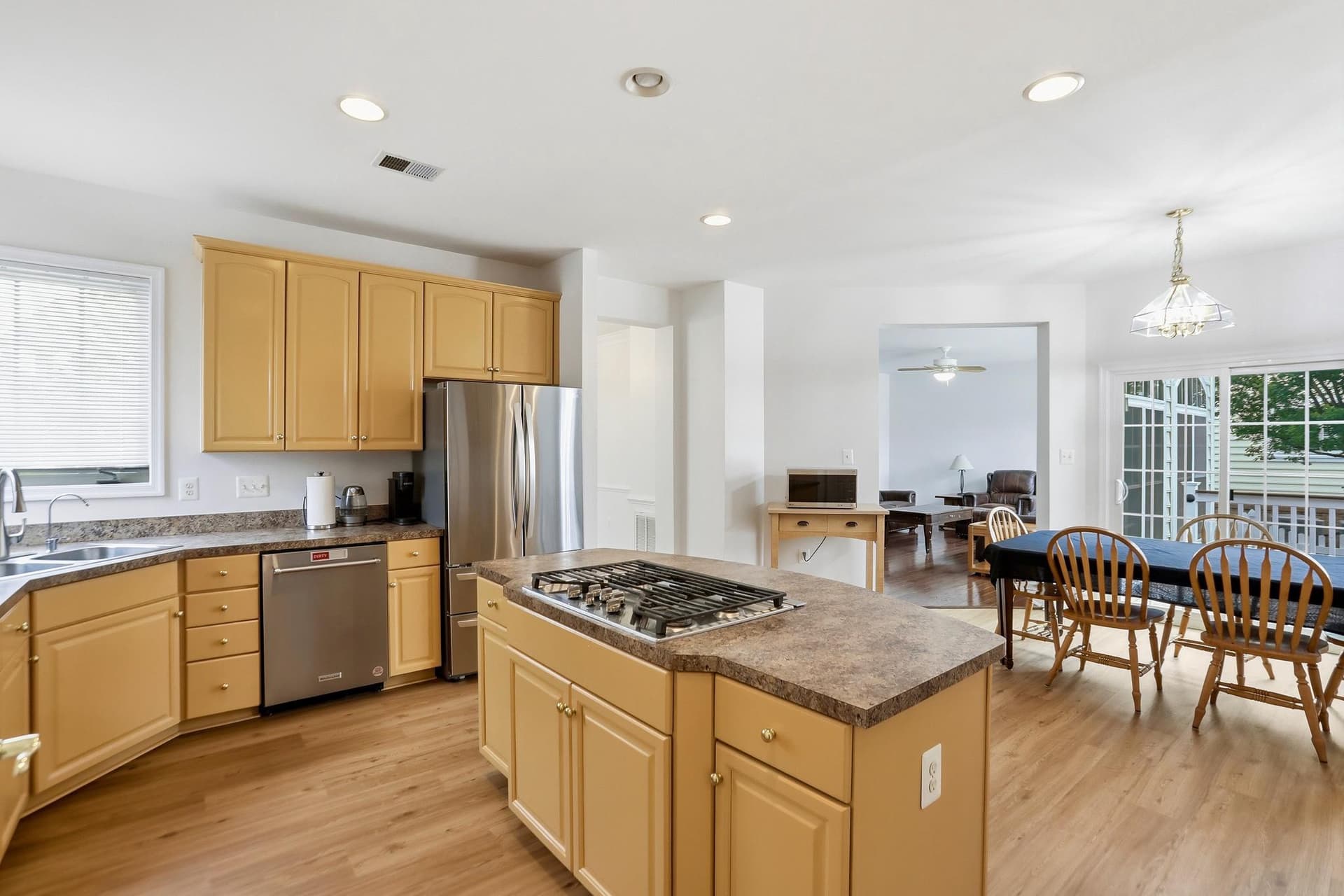 22938 Goldenrod photo 15