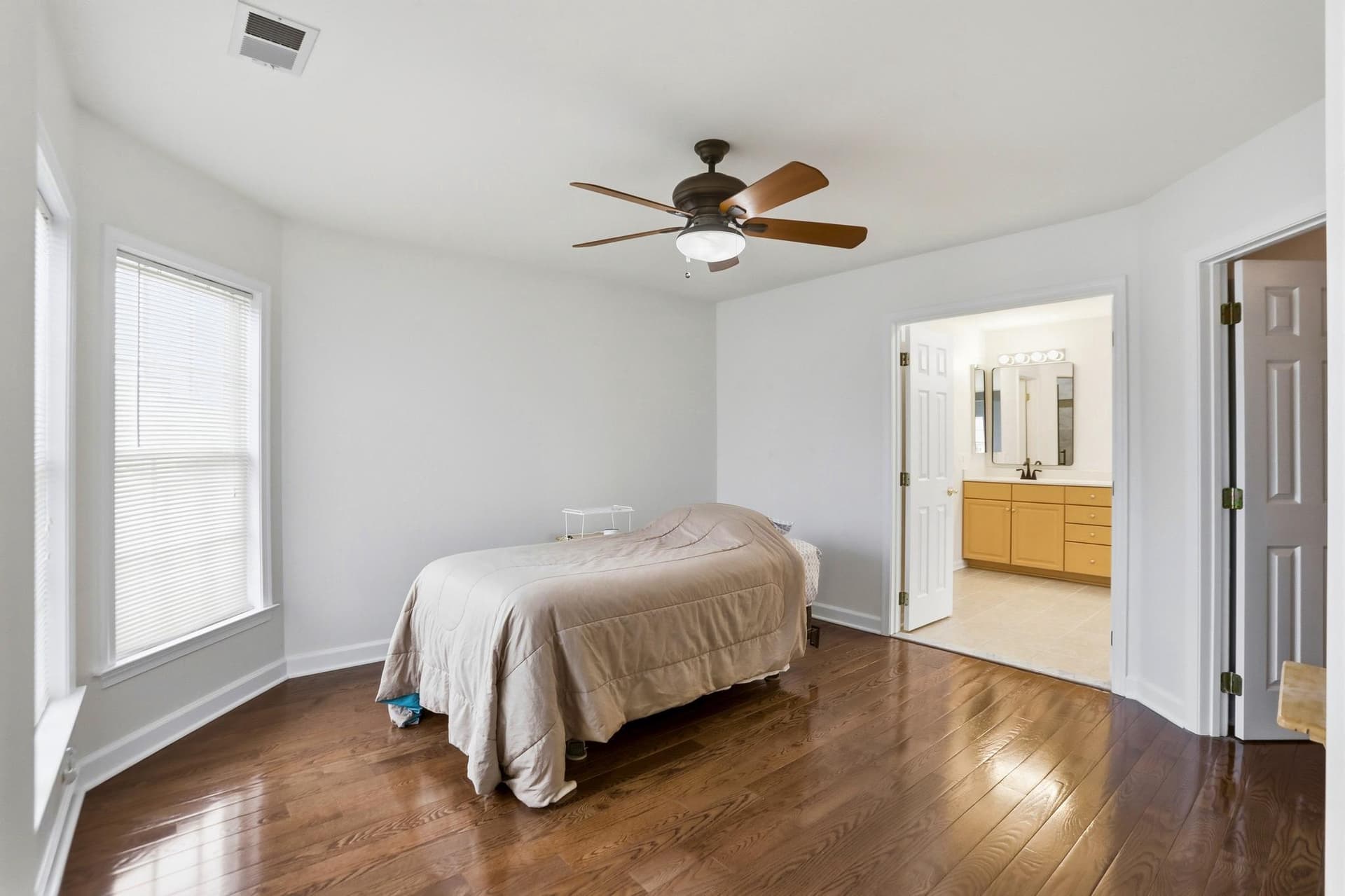 22938 Goldenrod photo 24