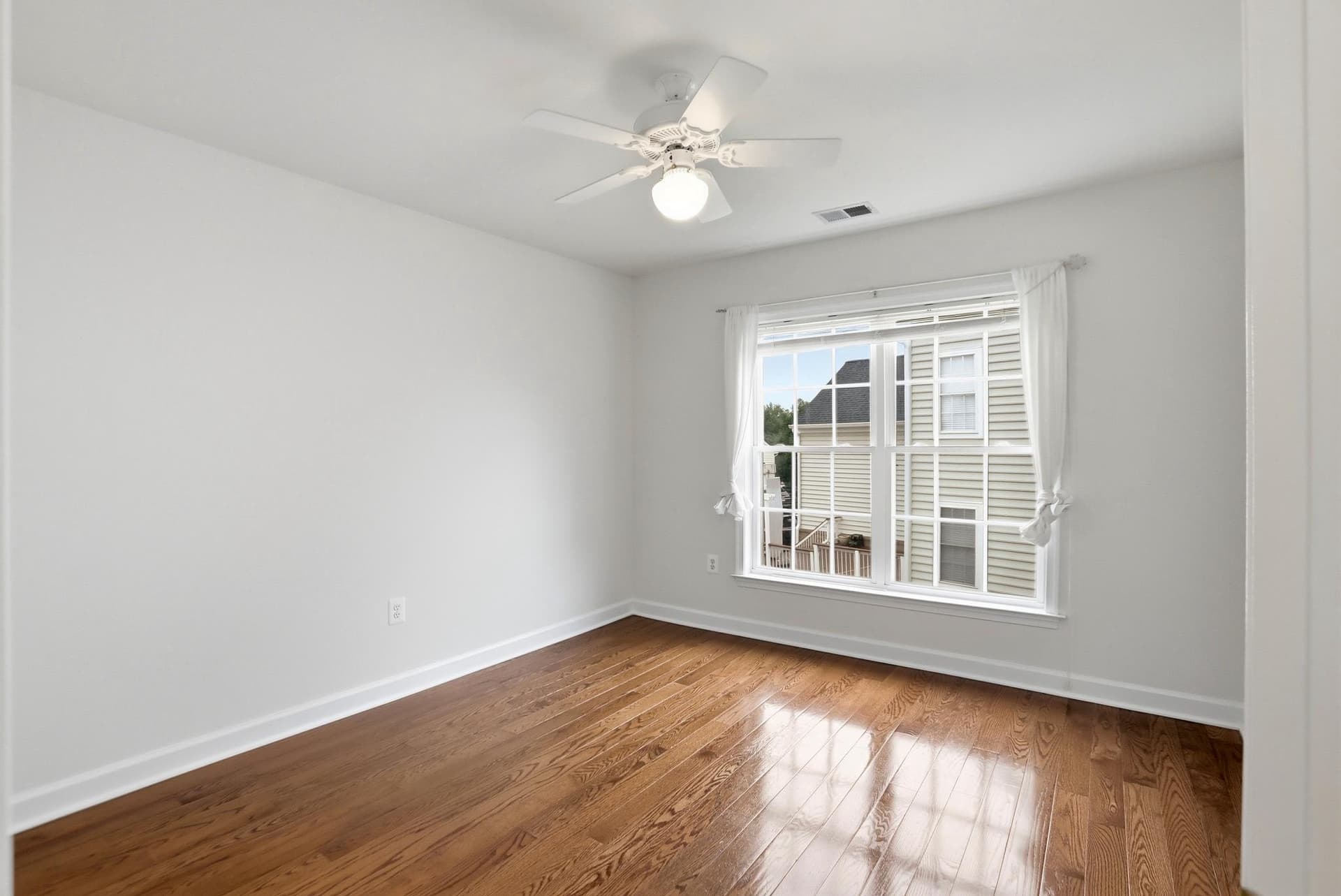 22938 Goldenrod photo 31
