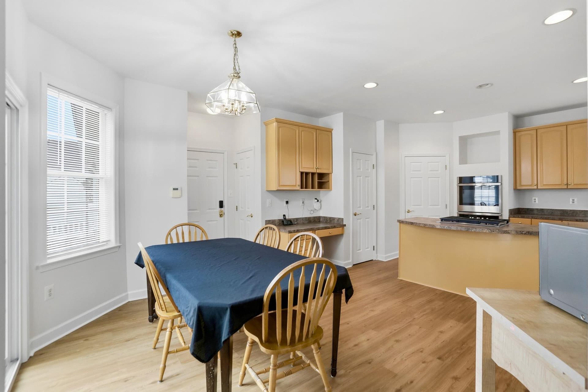 22938 Goldenrod photo 8